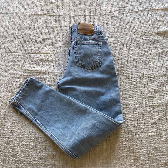 ❌SOLD❌Vintage Levi’s 512 High Waisted Jeans 26” - Picture 6 of 8